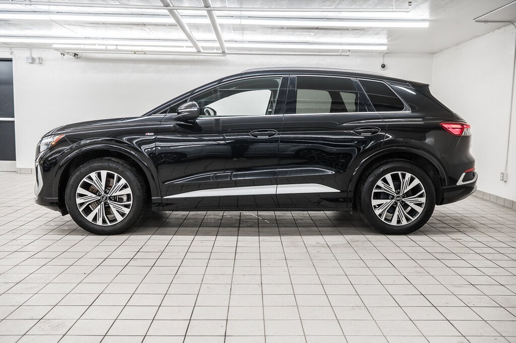 Used 2024 Audi  Premium VUS