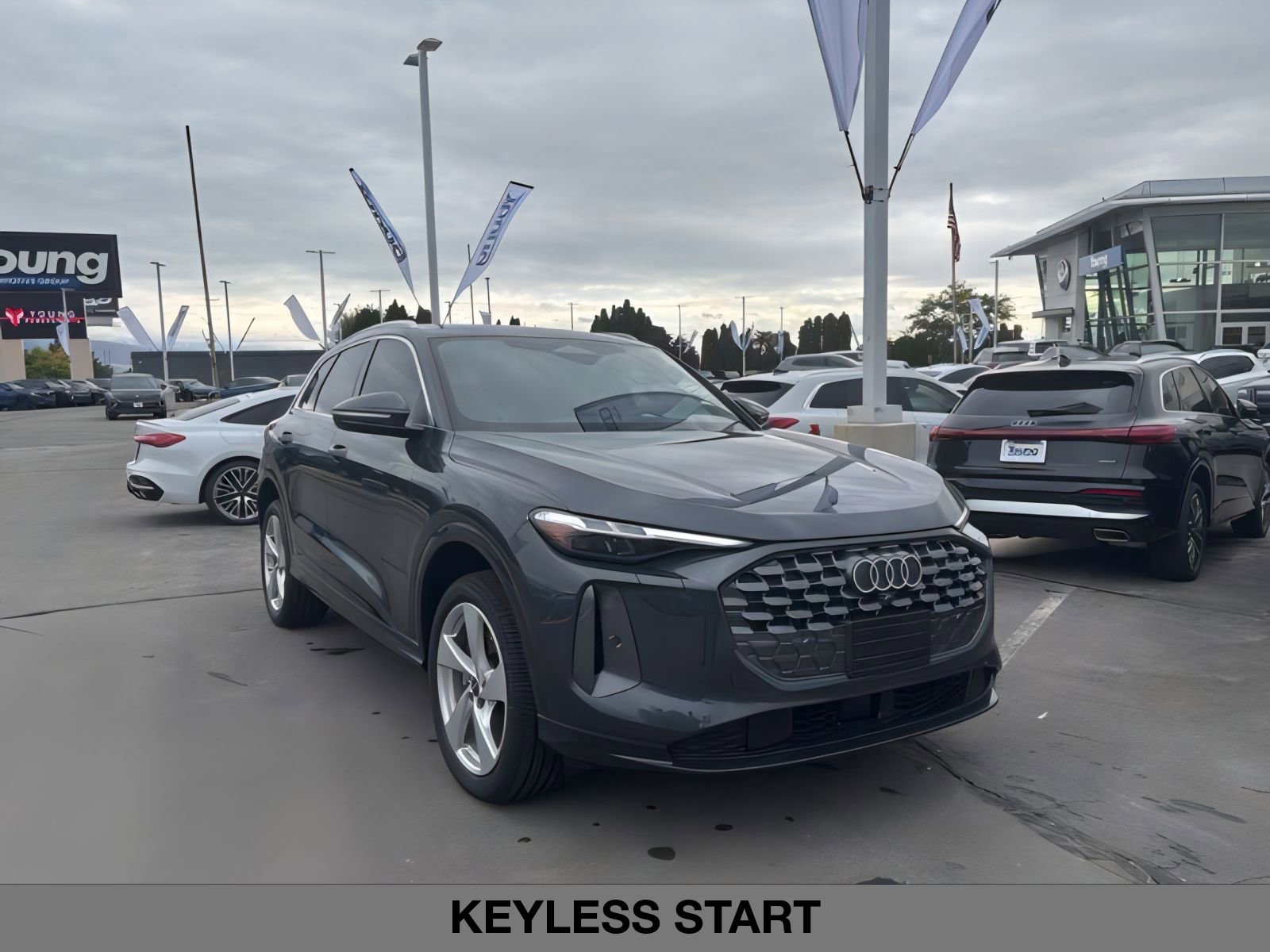 2025 Audi Q5 2.0T Premium Plus photo 2