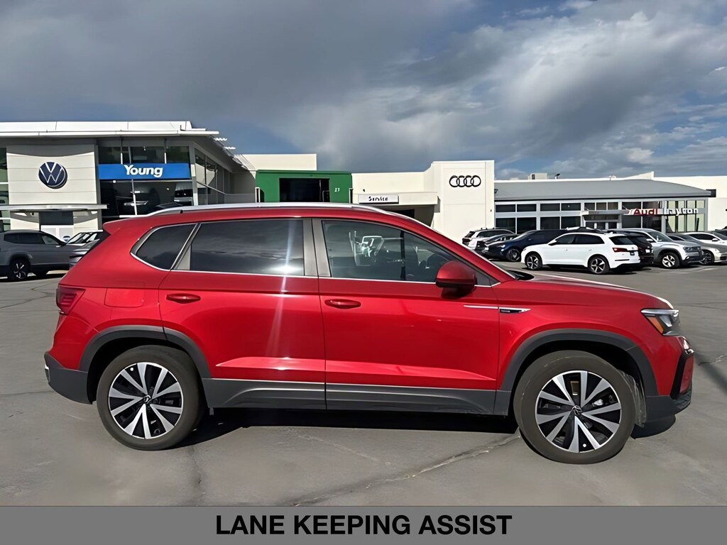 Used 2023 Volkswagen Taos SE SUV