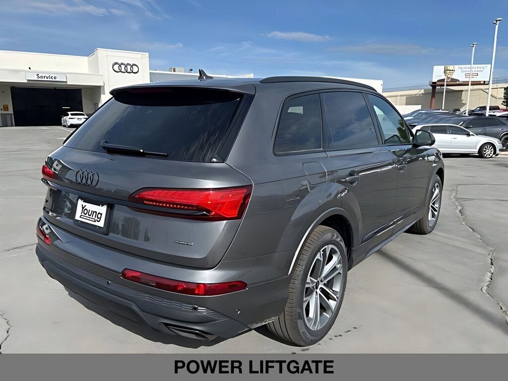 New 2026 Audi Q7 Premium Premium 45 quattro