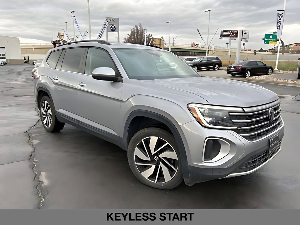 Used 2024 Volkswagen Atlas 2.0T SE w/Technology SUV