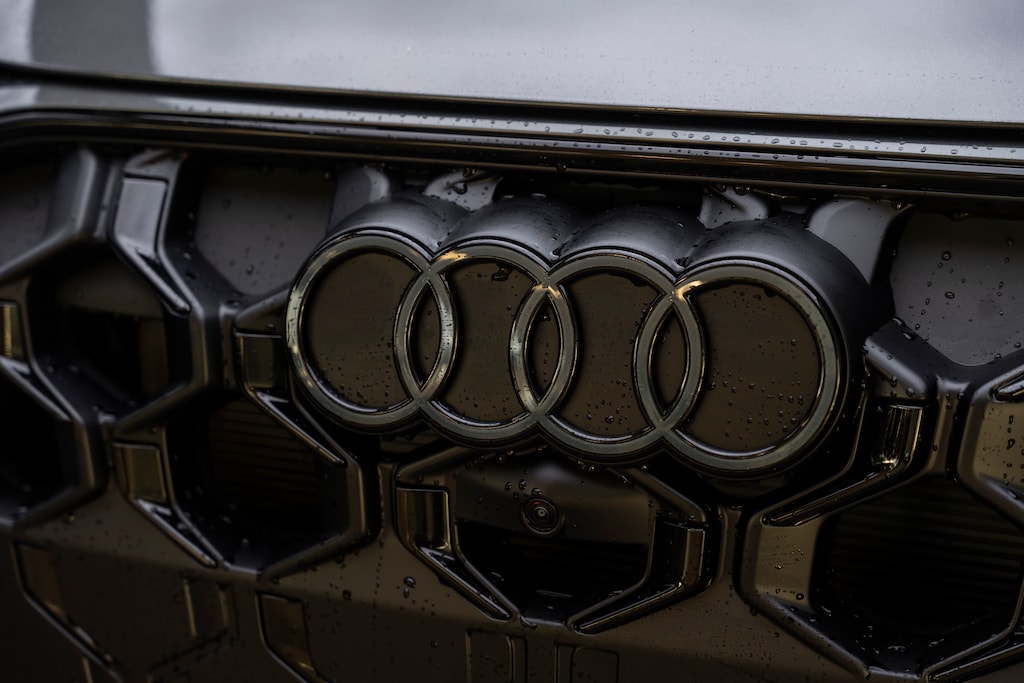 New 2025 Audi 2.0T Progressiv VUS