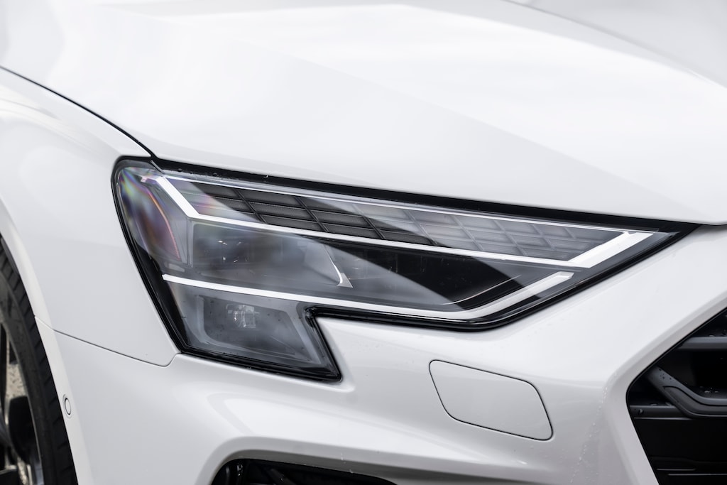 Certified 2025 Audi  40 Technik Berline