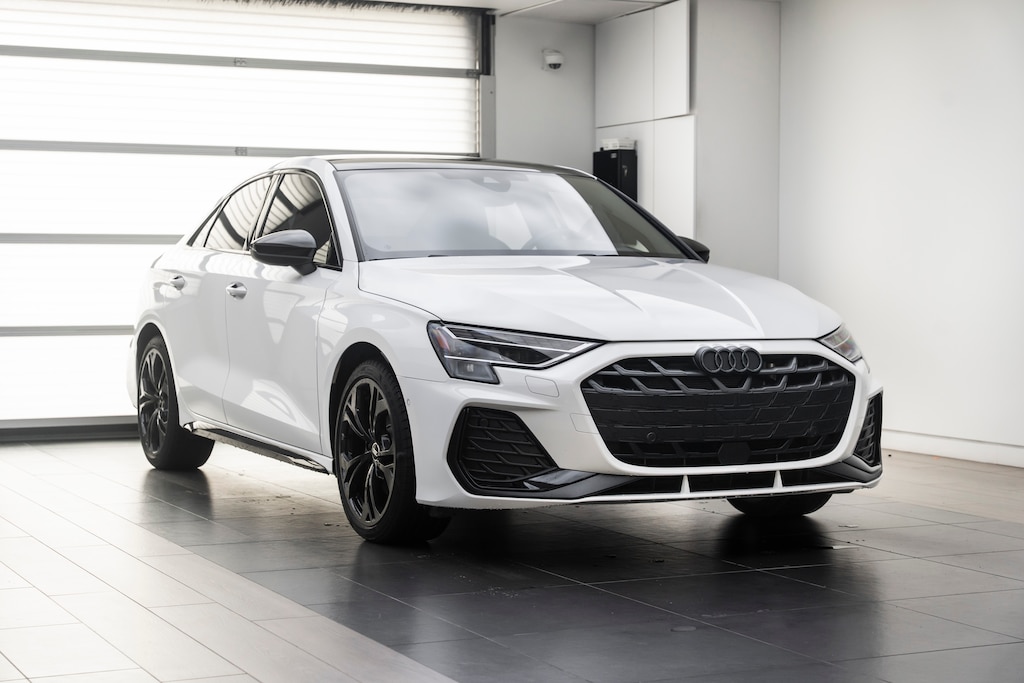 Certified 2025 Audi  40 Technik Berline