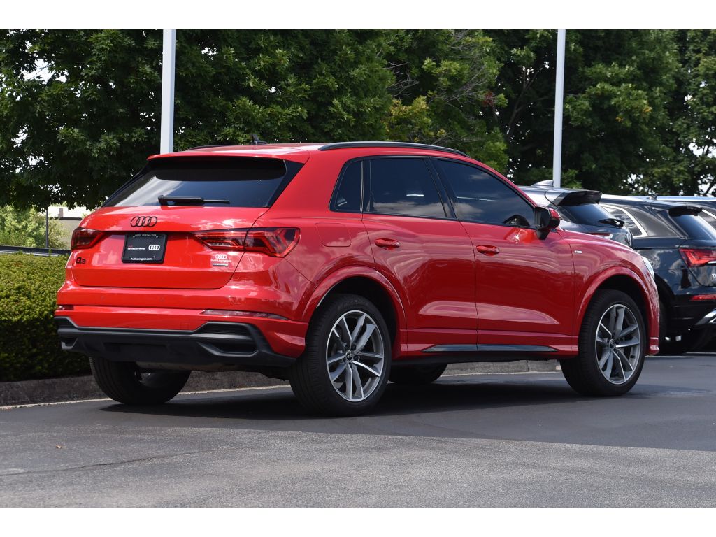2023 Audi Q3 S line Premium Plus photo 4