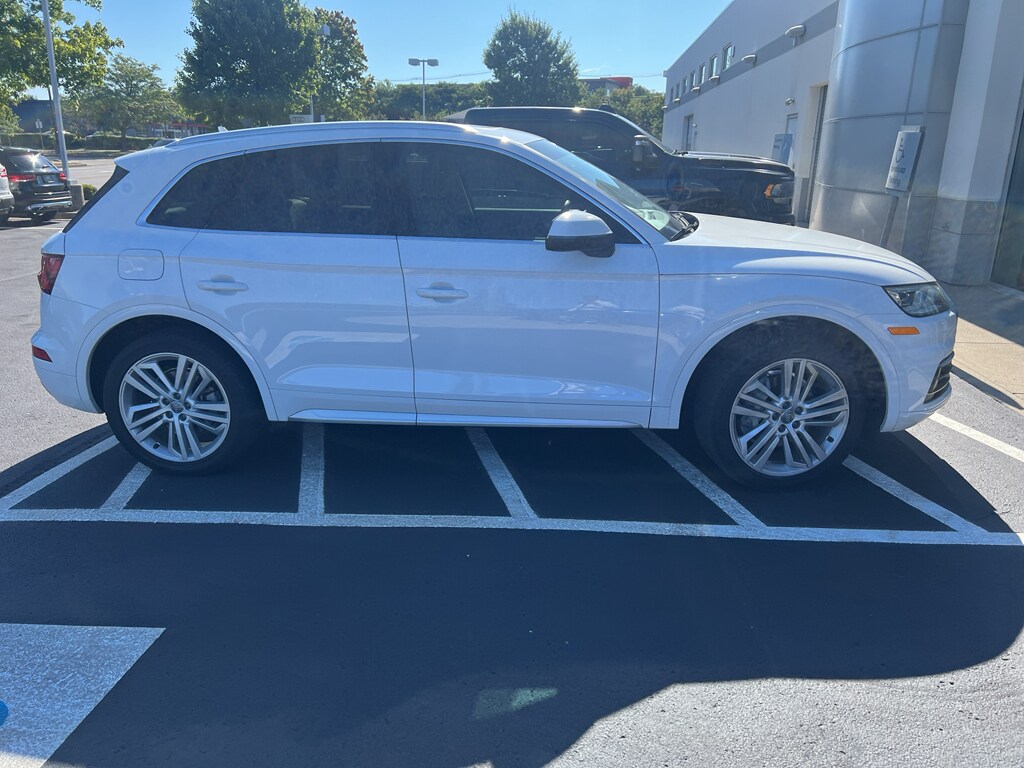 2018 Audi Q5 Premium Plus photo 3