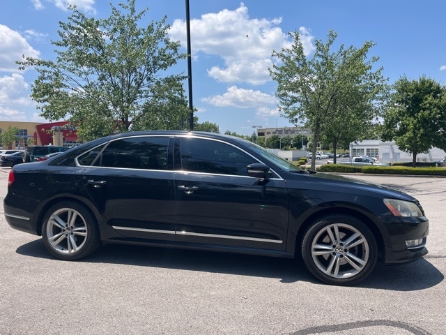 Used 2015 Volkswagen Passat SEL Premium with VIN 1VWCS7A3XFC123186 for sale in Lexington, KY