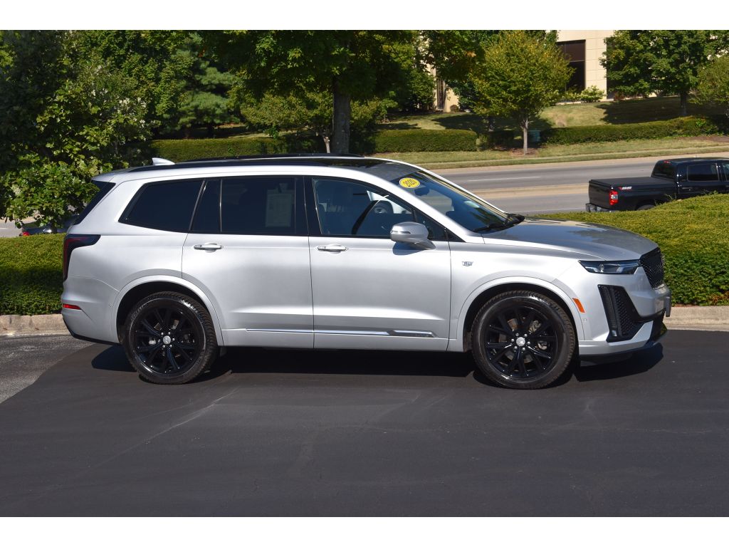 2020 Cadillac XT6 Sport photo 3