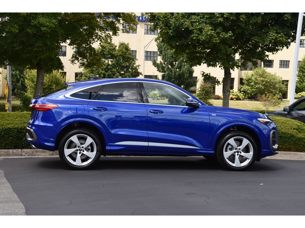 2025 Audi Q5 Premium Plus photo 3