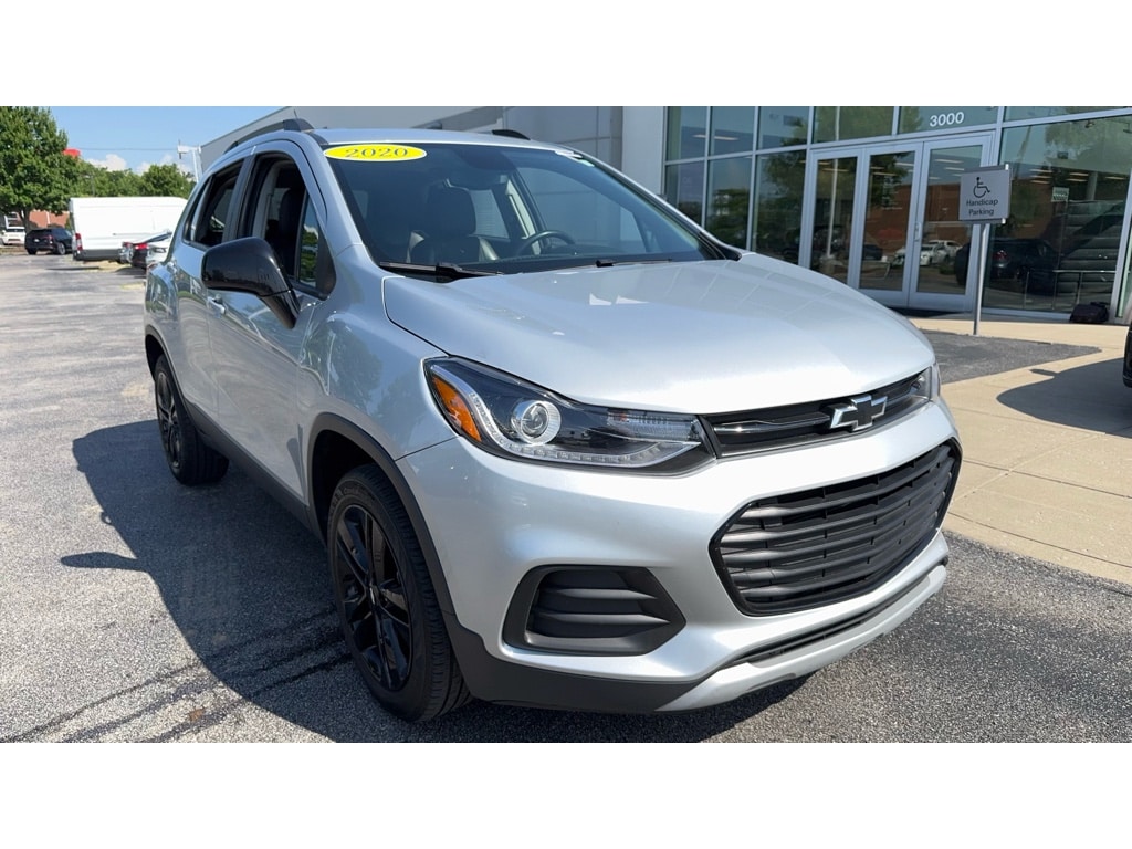 Used 2020 Chevrolet Trax LT with VIN 3GNCJPSB1LL217704 for sale in Lexington, KY