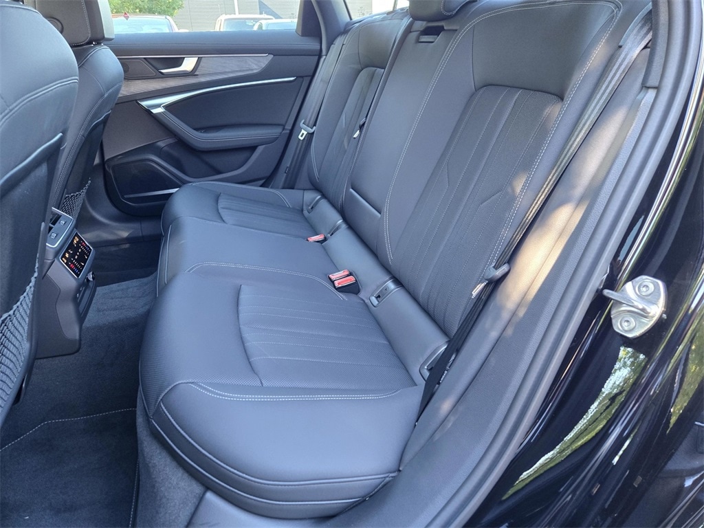 2025 Audi A6 Premium Plus - Photo 11