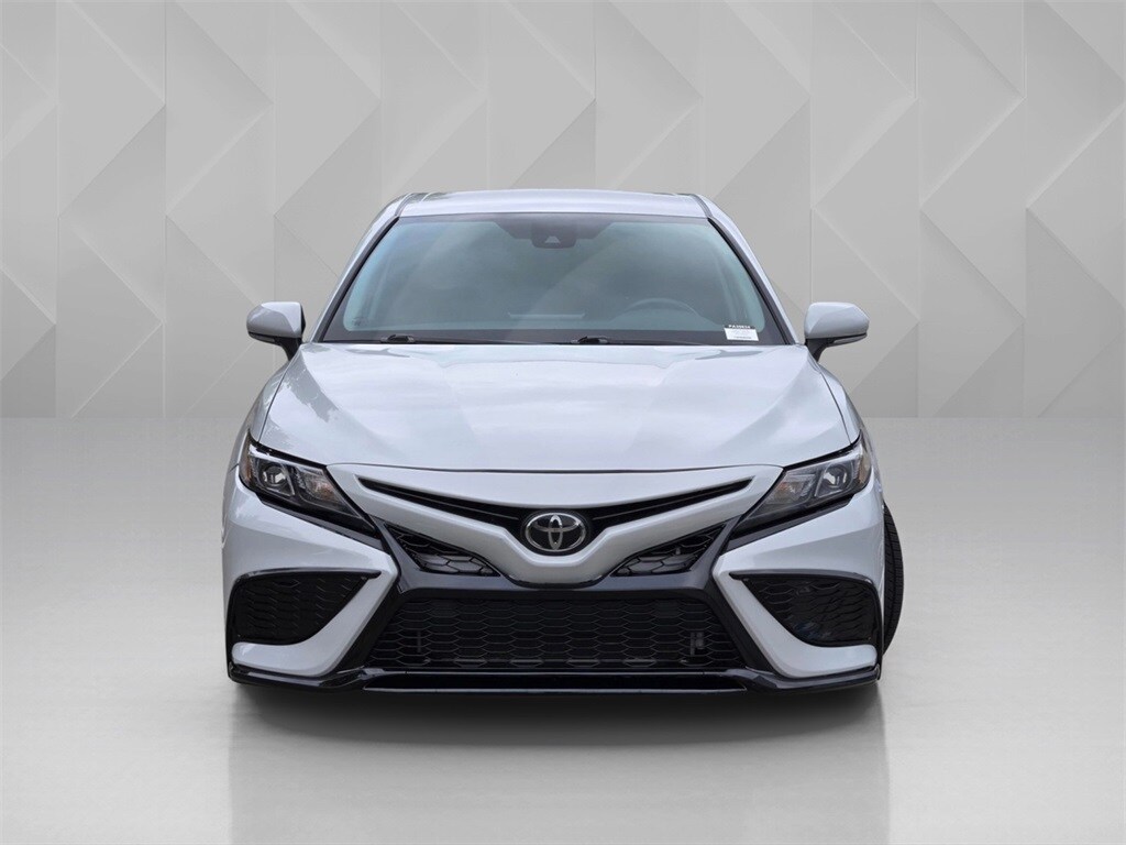 2023 Toyota Camry SE photo 2