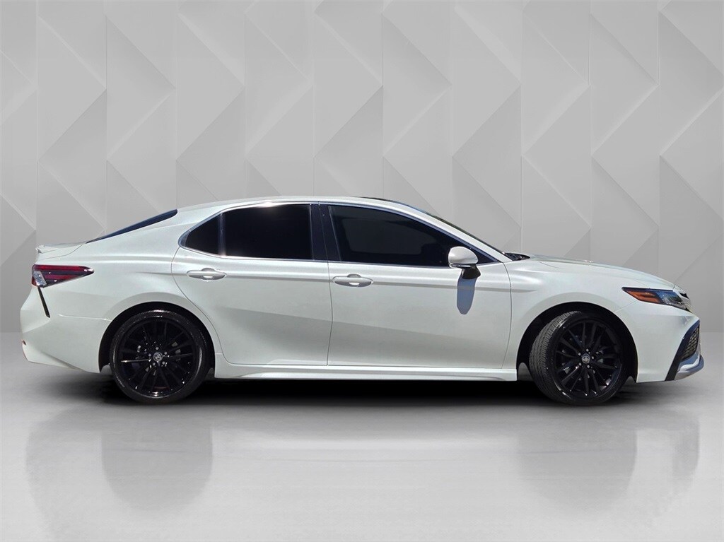 2023 Toyota Camry XSE photo 3