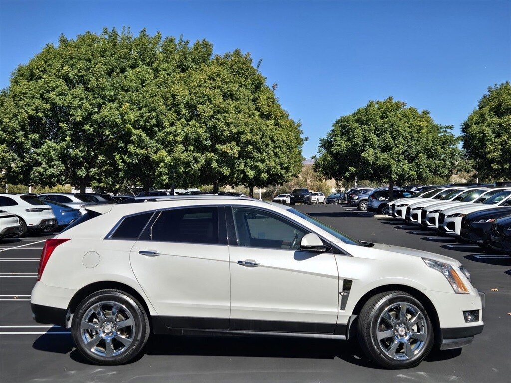 2011 Cadillac SRX Premium photo 3