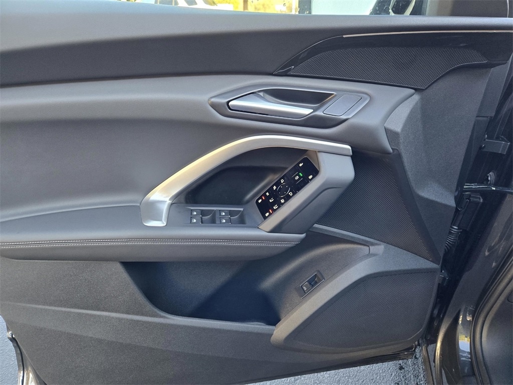 2025 Audi Q5 Premium - Photo 18