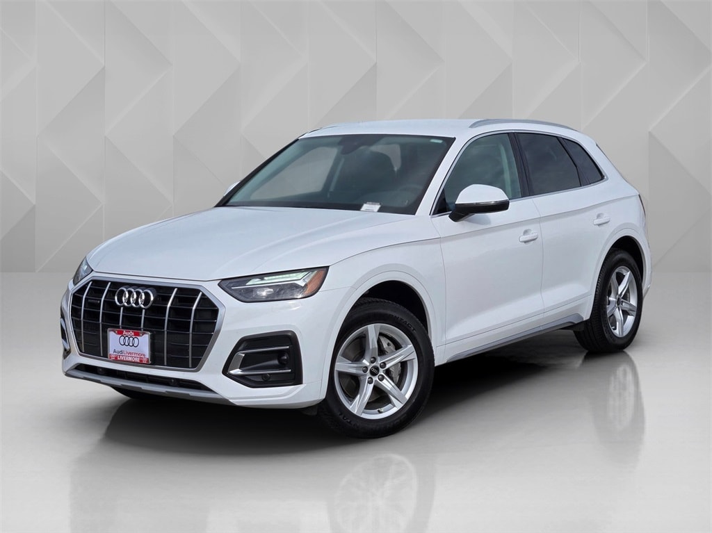 2024 Audi Q5 Premium's photo