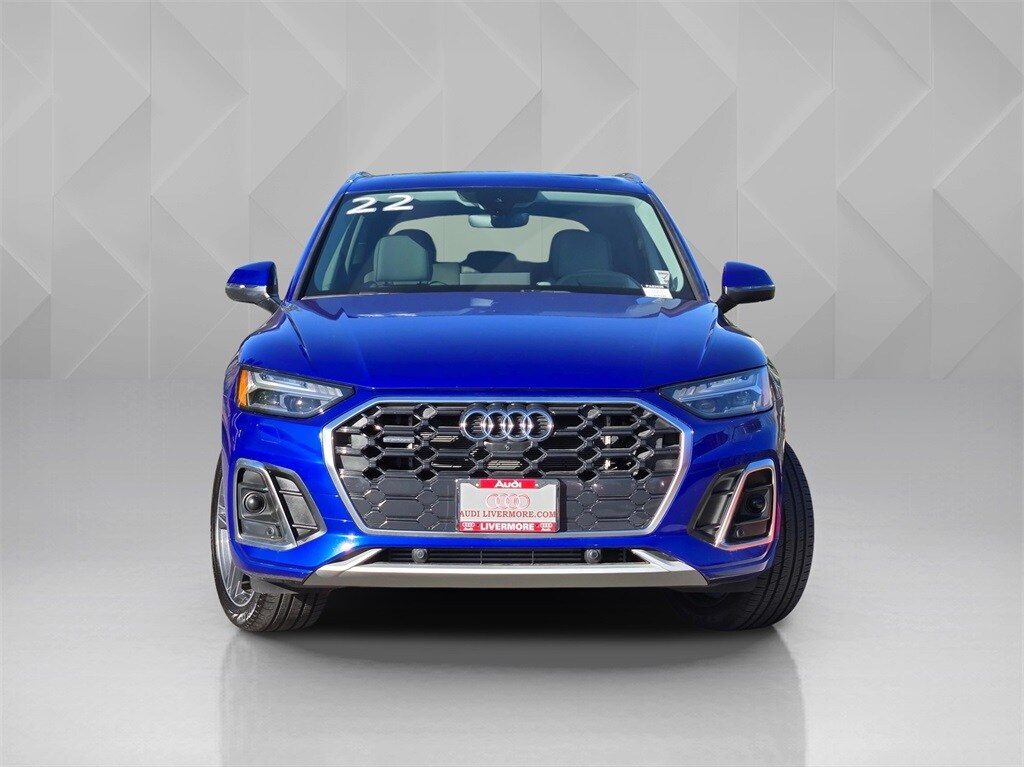 2022 Audi Q5 S line Premium Prestige photo 2