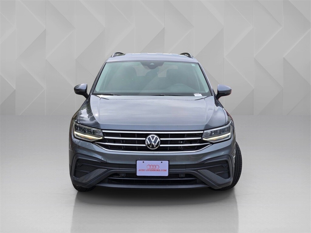 2024 Volkswagen Tiguan S photo 2