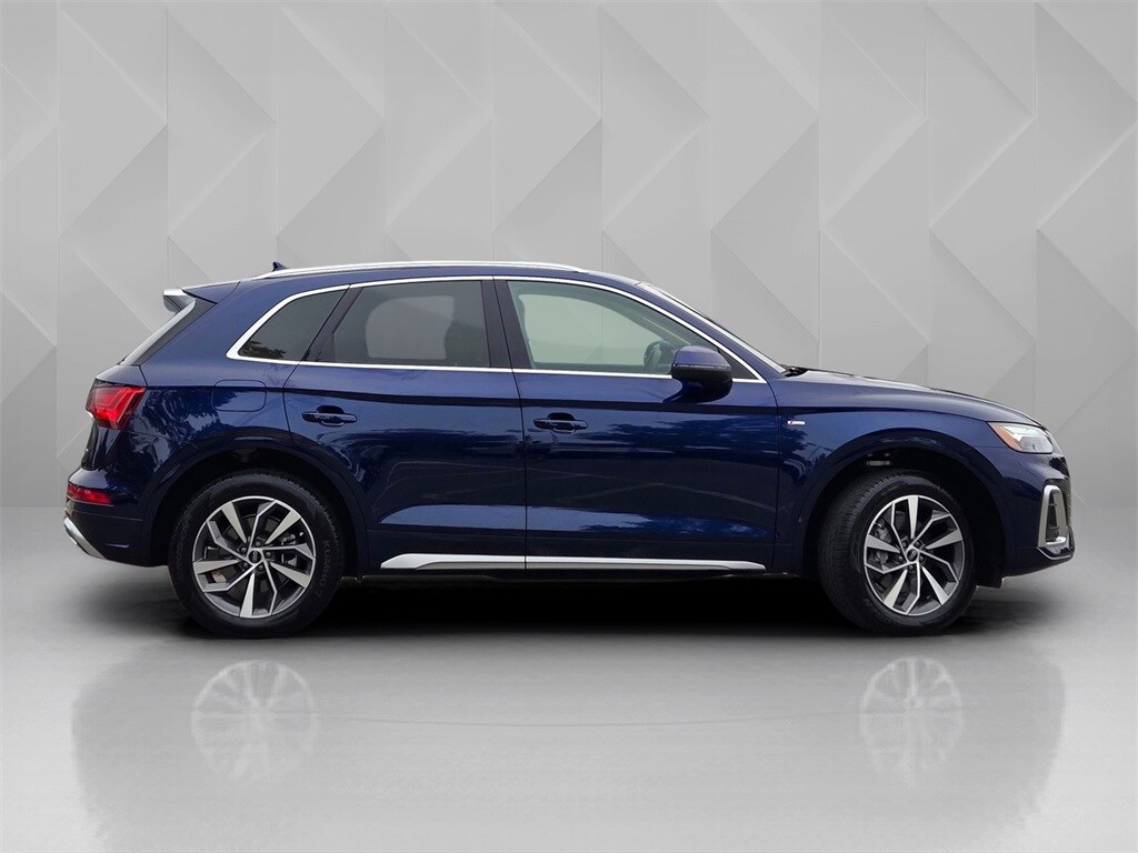 2025 Audi Q5 45 S line Premium Plus photo 3