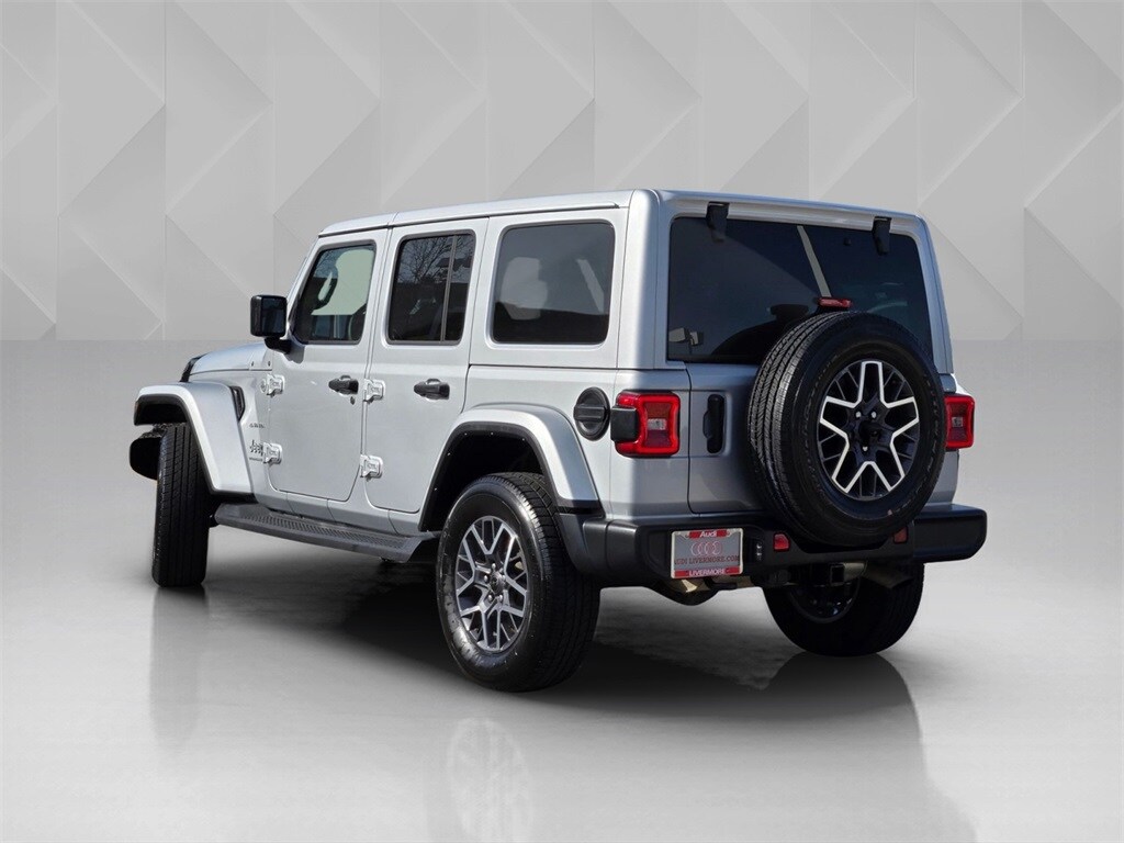 Used 2024 Jeep Wrangler Sahara SUV