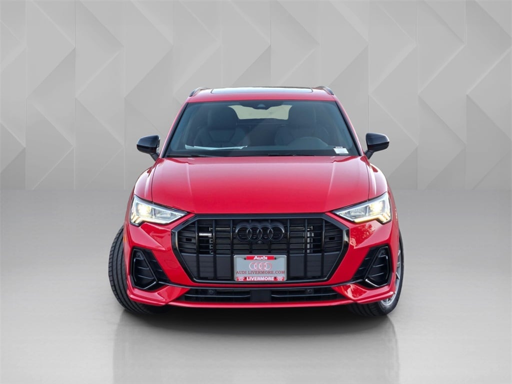 2025 Audi Q3 Premium Plus photo 2