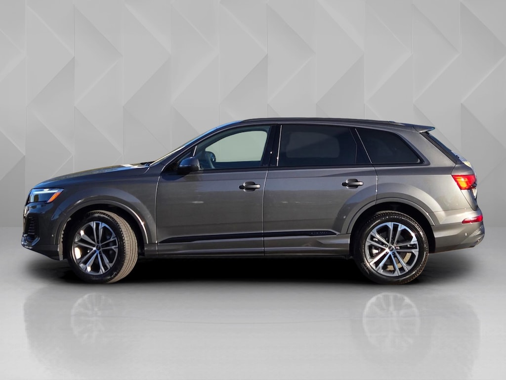 New 2025 Audi Q7 45 Premium Plus SUV