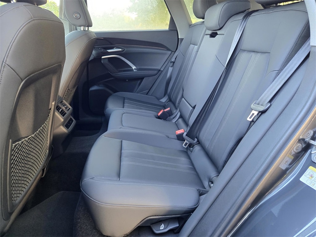 2025 Audi Q5 Premium - Photo 11