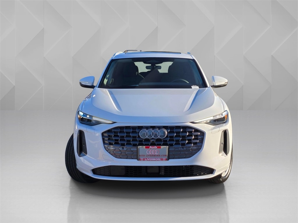 2025 Audi Q5 Premium Plus photo 2