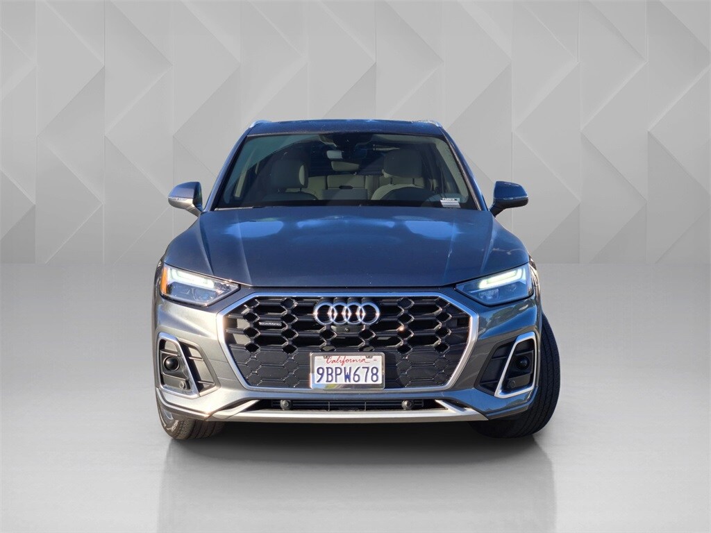 2022 Audi Q5 45 S line Premium photo 2