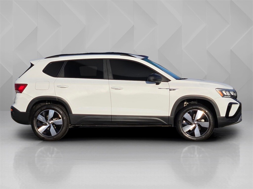 2023 Volkswagen Taos 1.5T S photo 6