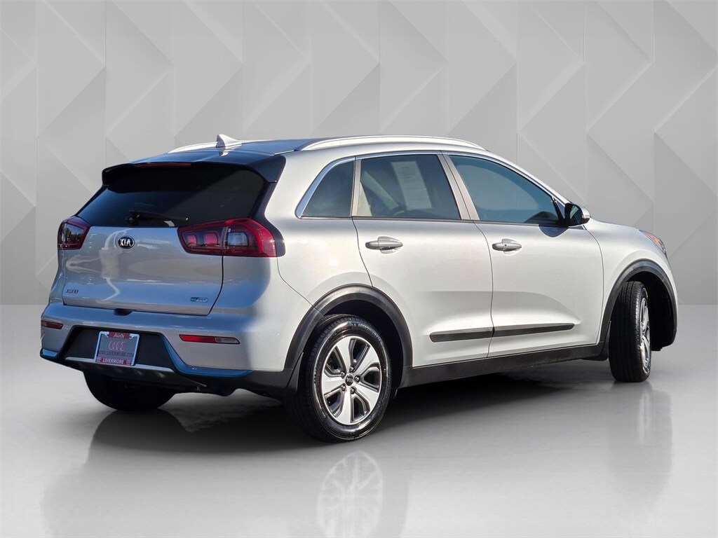 2018 Kia Niro Plug-In Hybrid EX photo 4