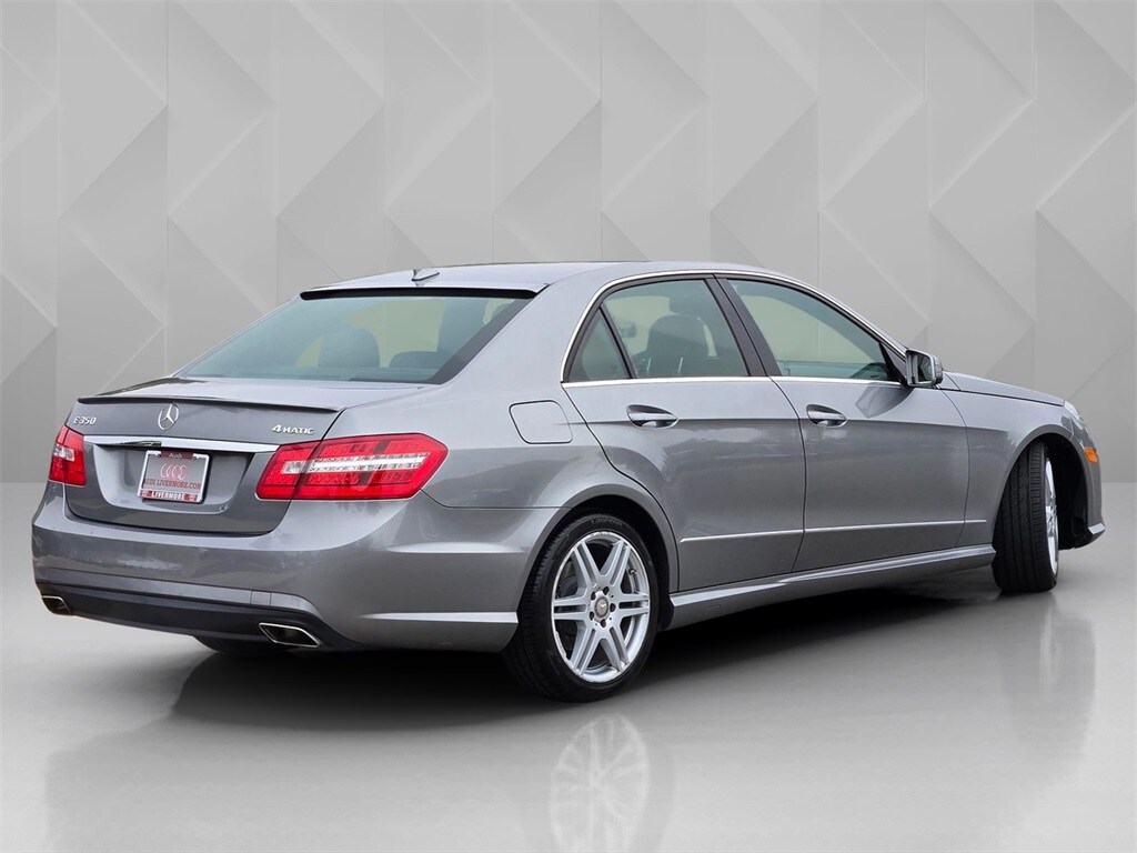 2010 Mercedes Benz E 350 Sedan photo 3