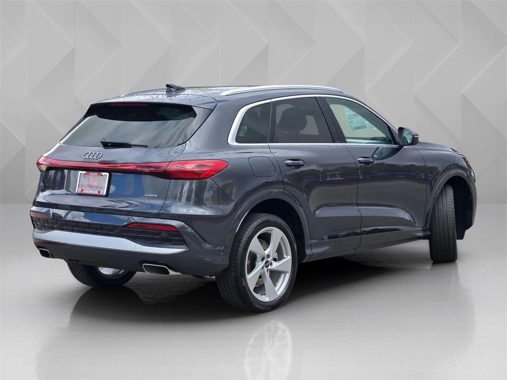 2025 Audi Q5 2.0T Premium Plus photo 4