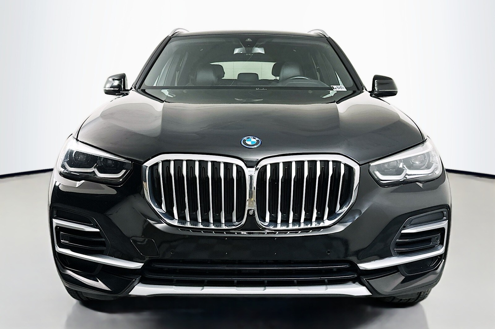 2023 Bmw X5 xDrive45e photo 2