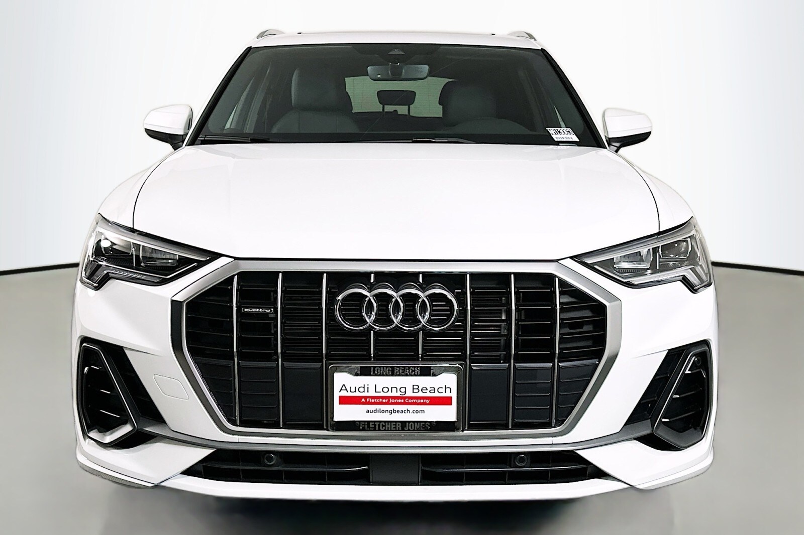 2025 Audi Q3 S line Premium photo 2