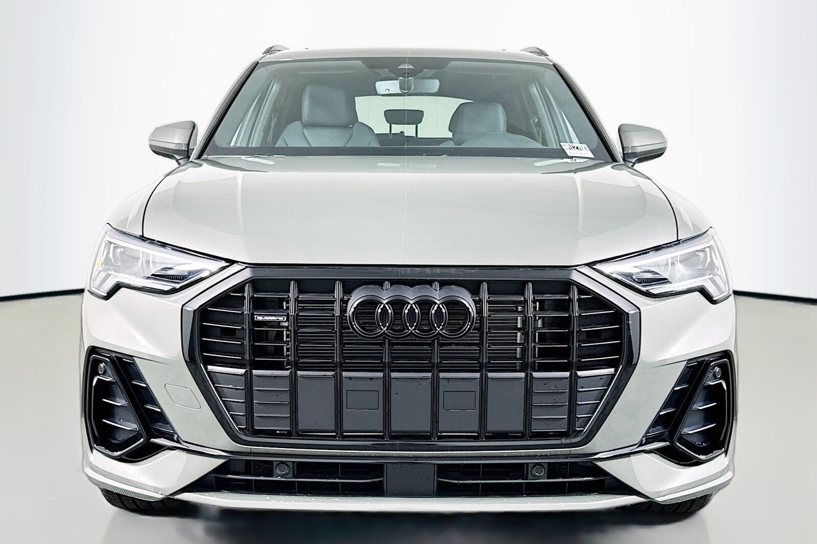 2025 Audi Q3 S line Premium photo 2