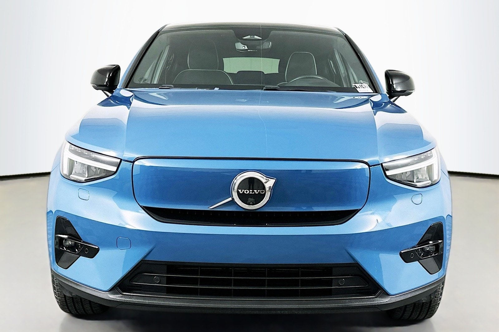 Used 2023 Volvo C40 Ultimate with VIN YV4ED3GMXP2030624 for sale in Signal Hill, CA