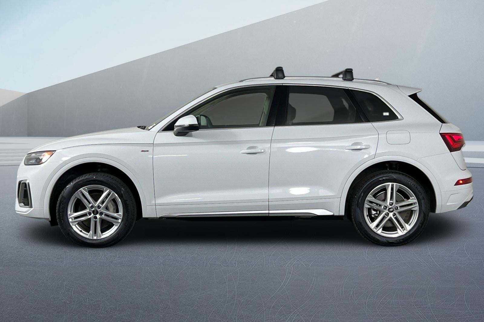 Used 2024 Audi Q5 Premium Plus with VIN WA1E2AFY1R2031157 for sale in Long Beach, CA