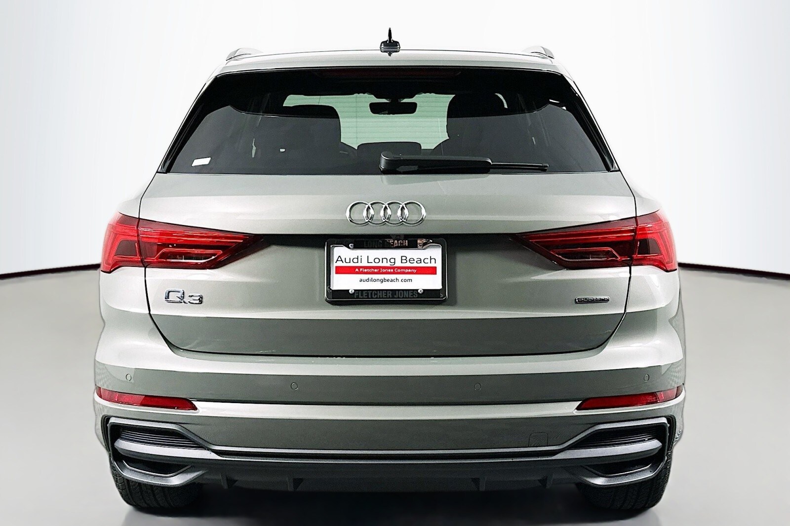 2025 Audi Q3 S line Premium photo 3