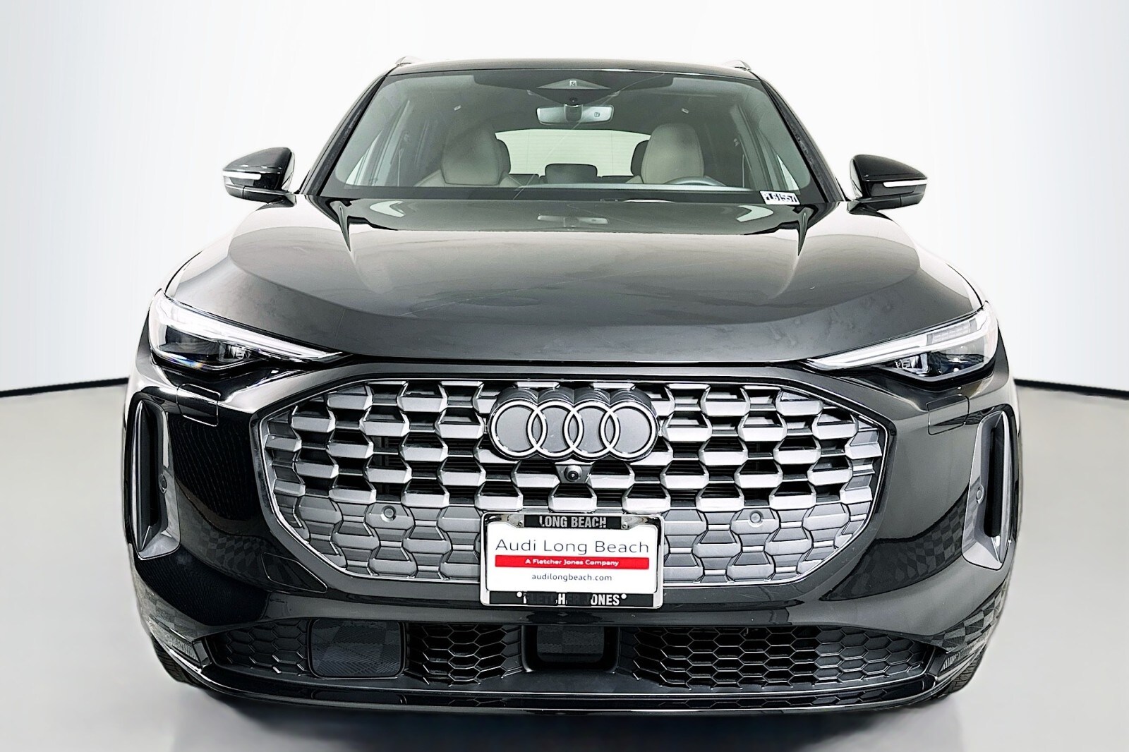 2025 Audi Q5 Premium Plus photo 2