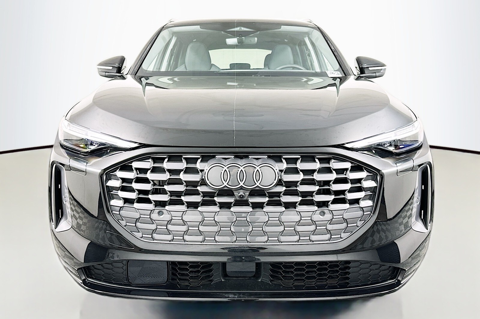 2025 Audi Q5 2.0T Prestige photo 2