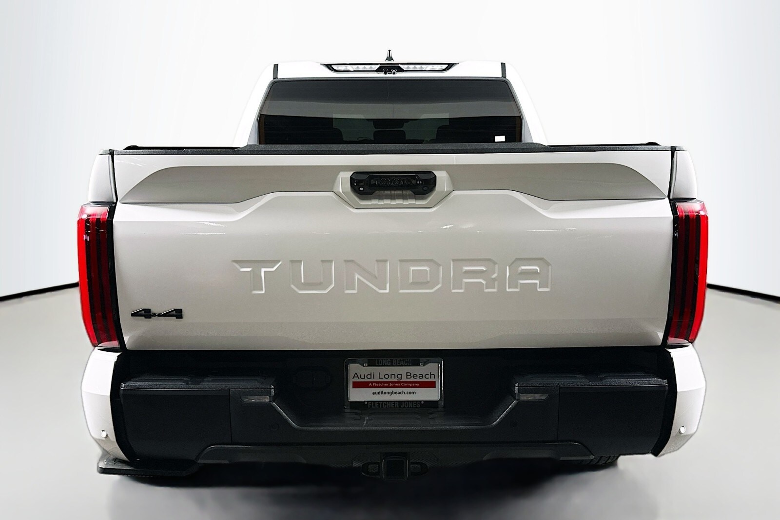 2024 Toyota Tundra Limited photo 3