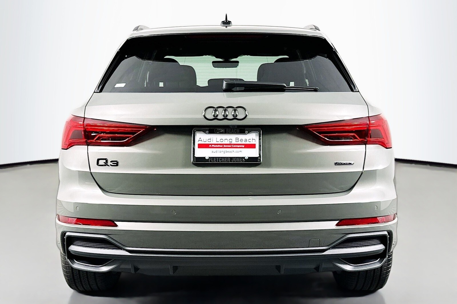 2025 Audi Q3 S line Premium photo 3