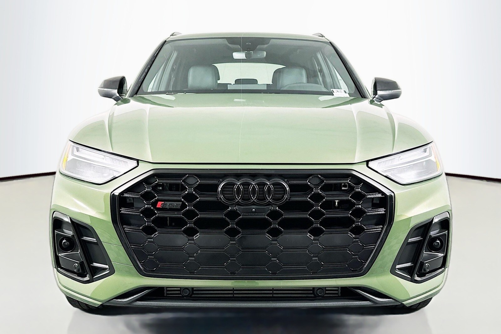 2024 Audi SQ5 Premium Plus photo 2