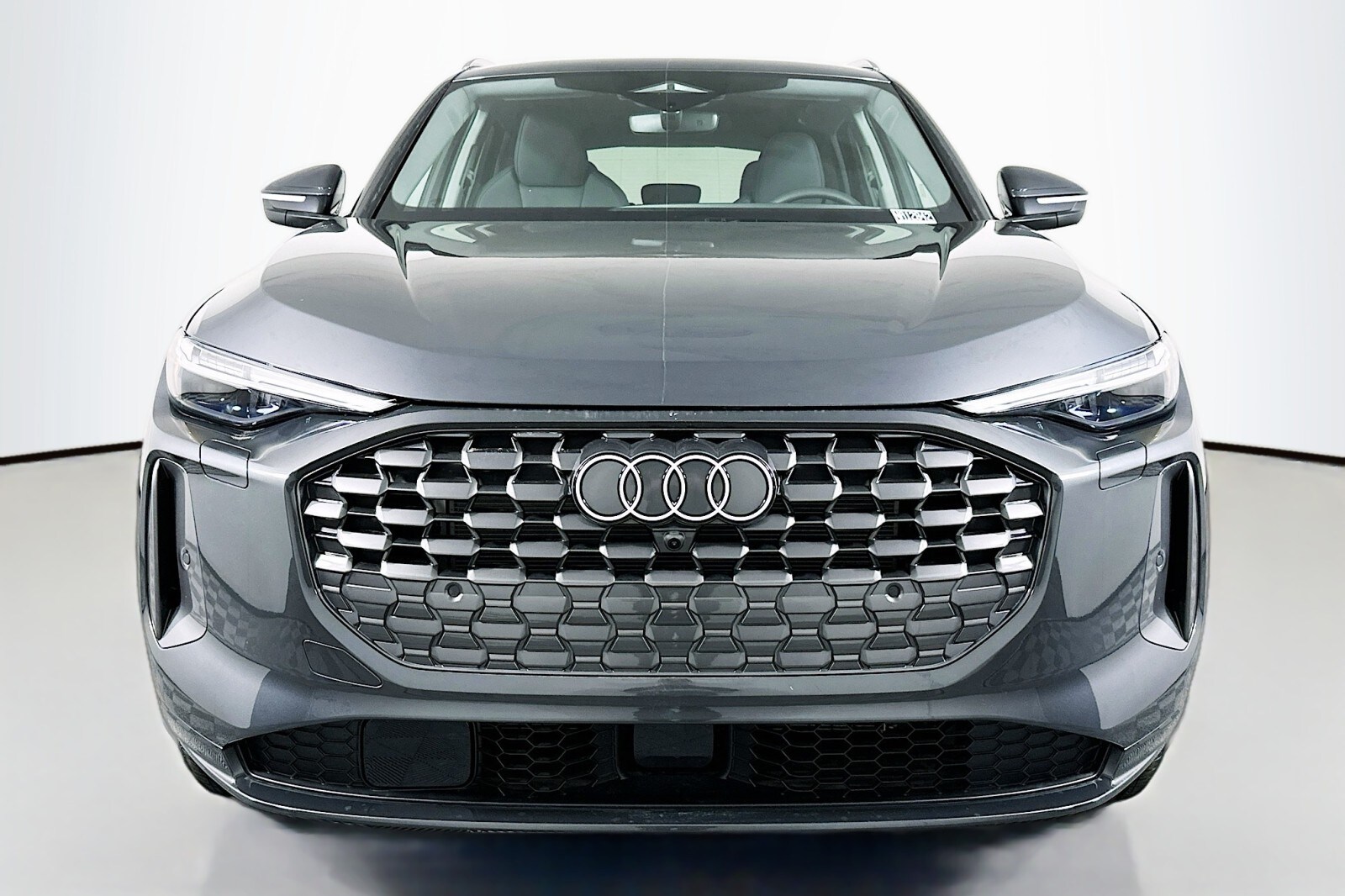 2025 Audi Q5 Premium Plus photo 2