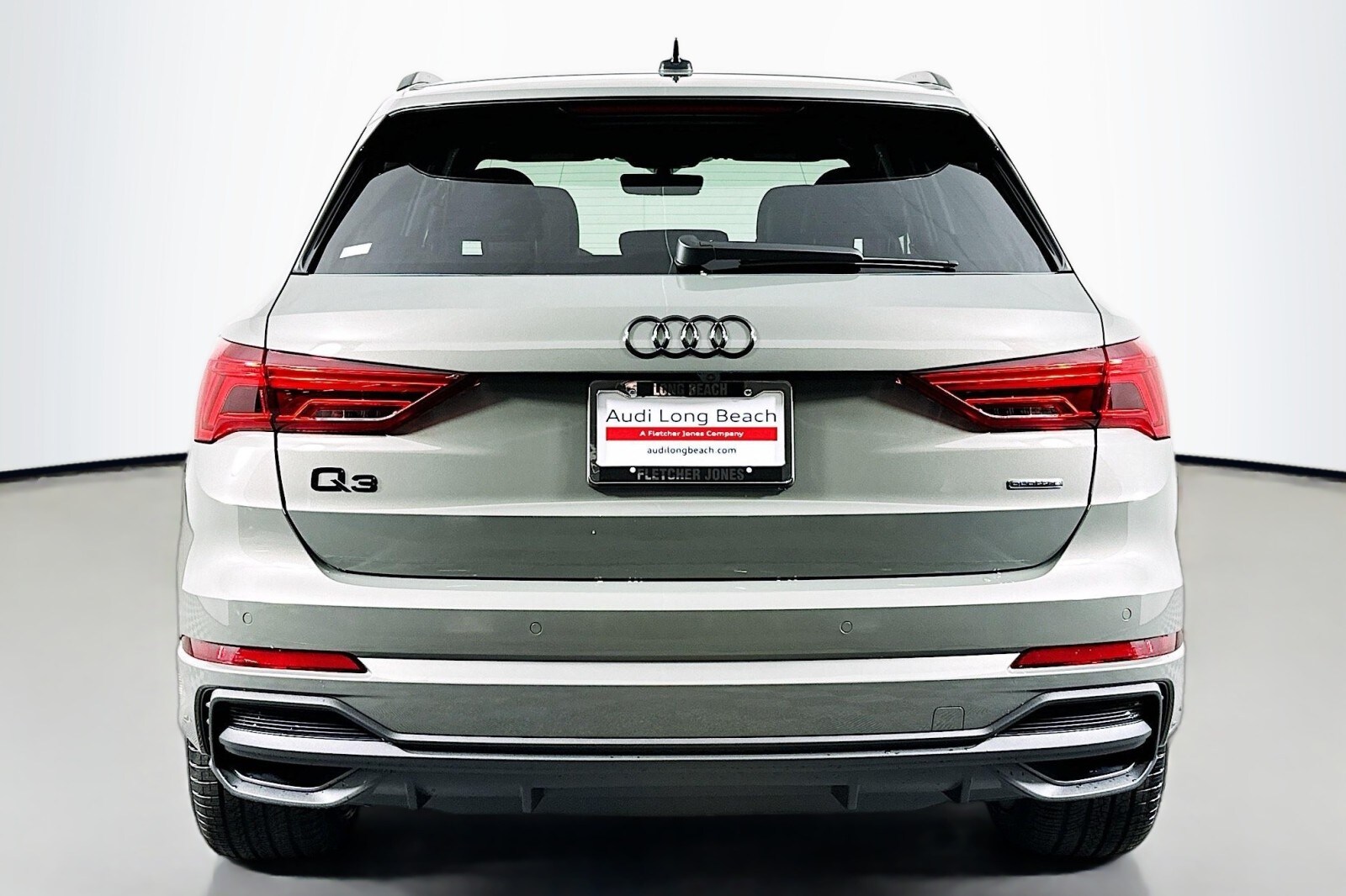 2025 Audi Q3 S line Premium photo 3