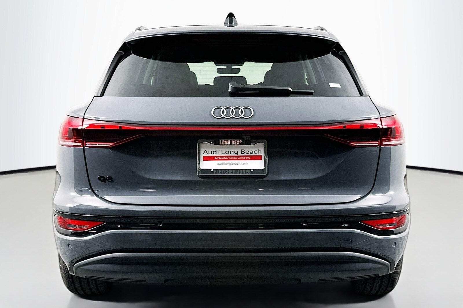 2025 Audi Q6 E-tron Premium Plus photo 3