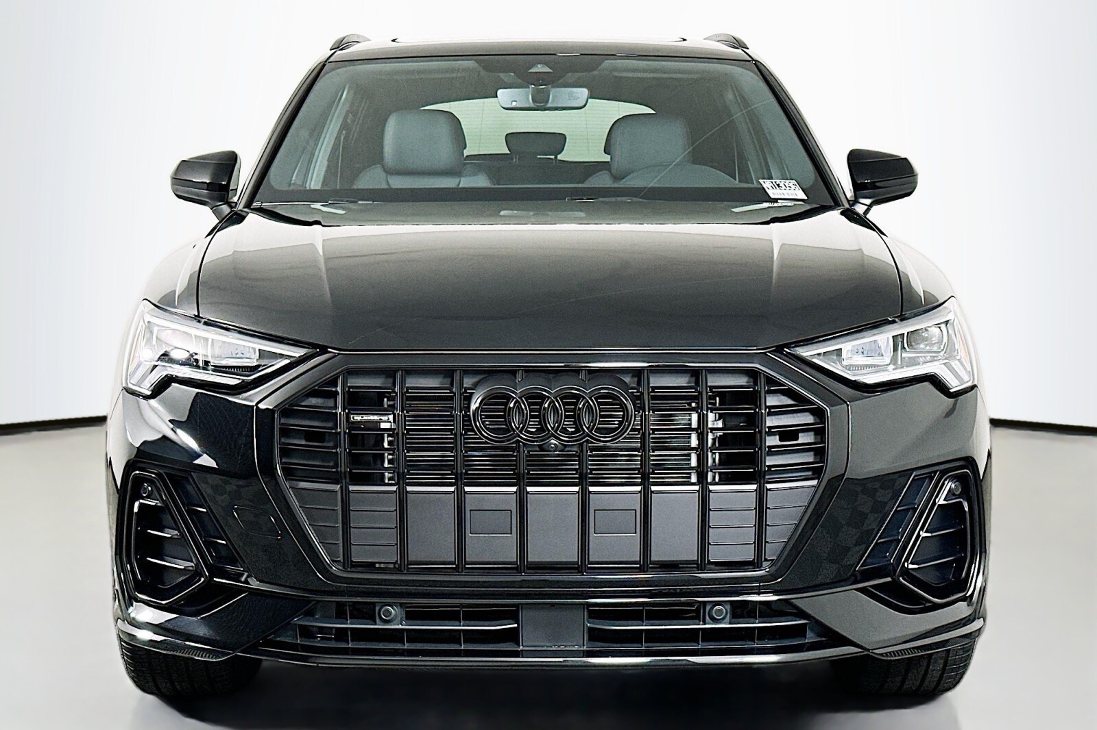 2025 Audi Q3 S line Premium Plus photo 2
