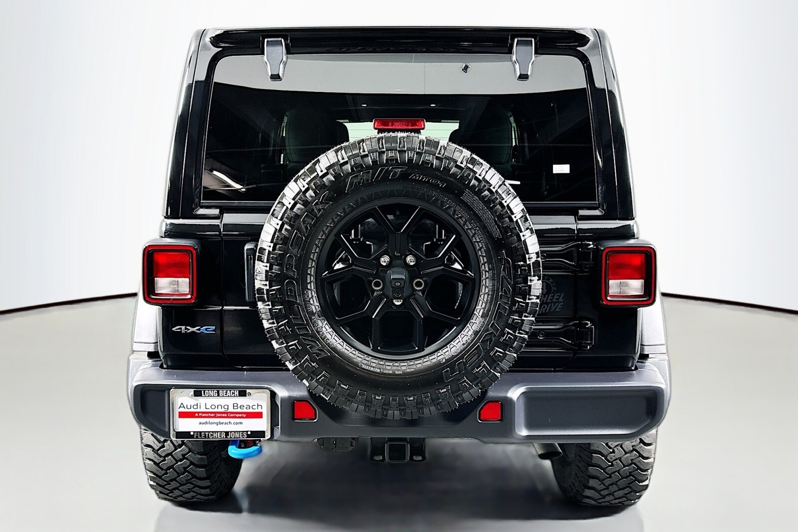 2024 Jeep Wrangler 4xe Willys photo 3