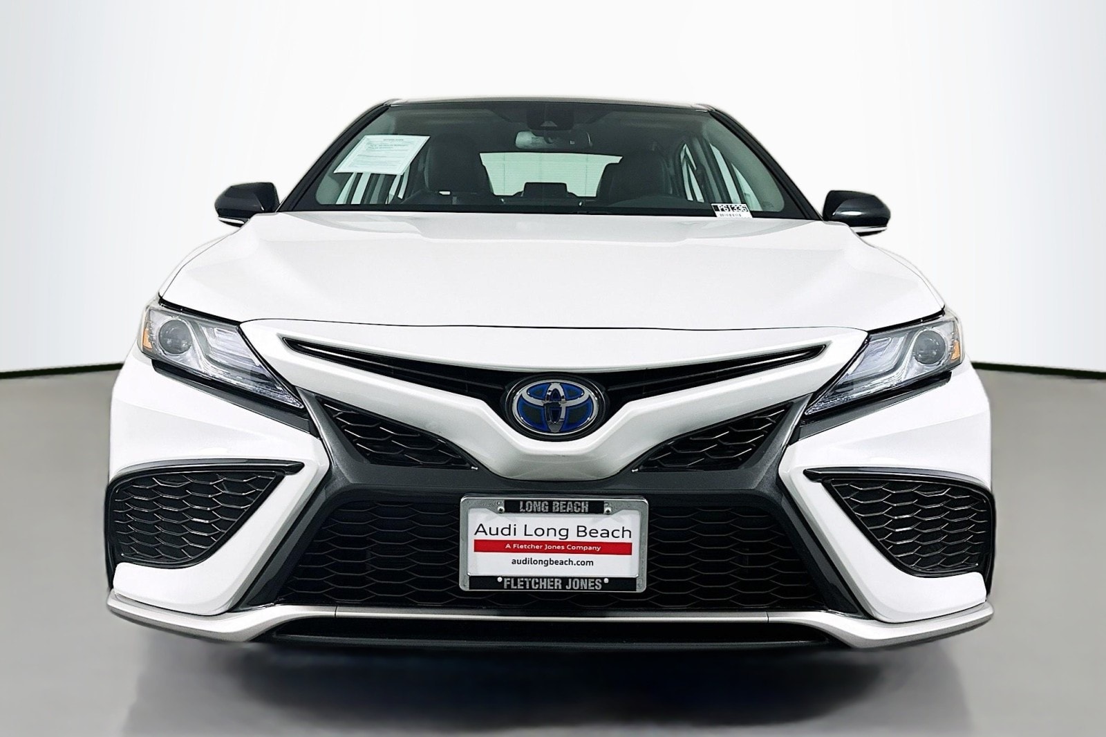 Used 2022 Toyota Camry XSE with VIN 4T1K31AK5NU040494 for sale in Signal Hill, CA